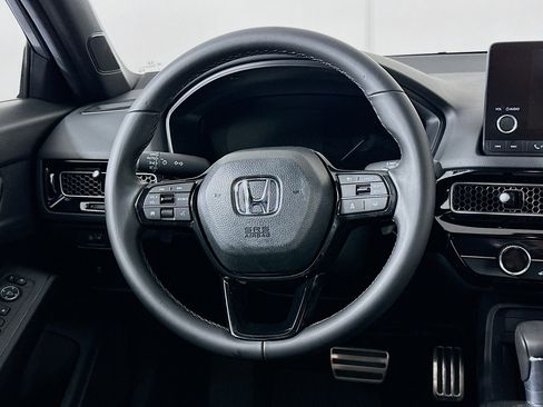 Used 2025 Honda Civic Sport image 18
