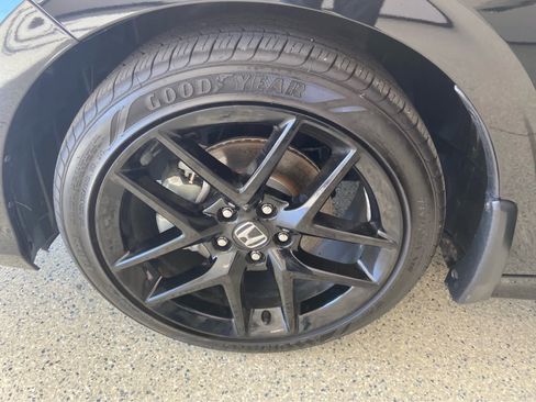 Used 2025 Honda Civic Sport Touring image 11