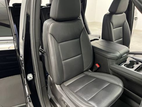 Used 2025 Chevrolet Tahoe LT AWD/4WD image 22