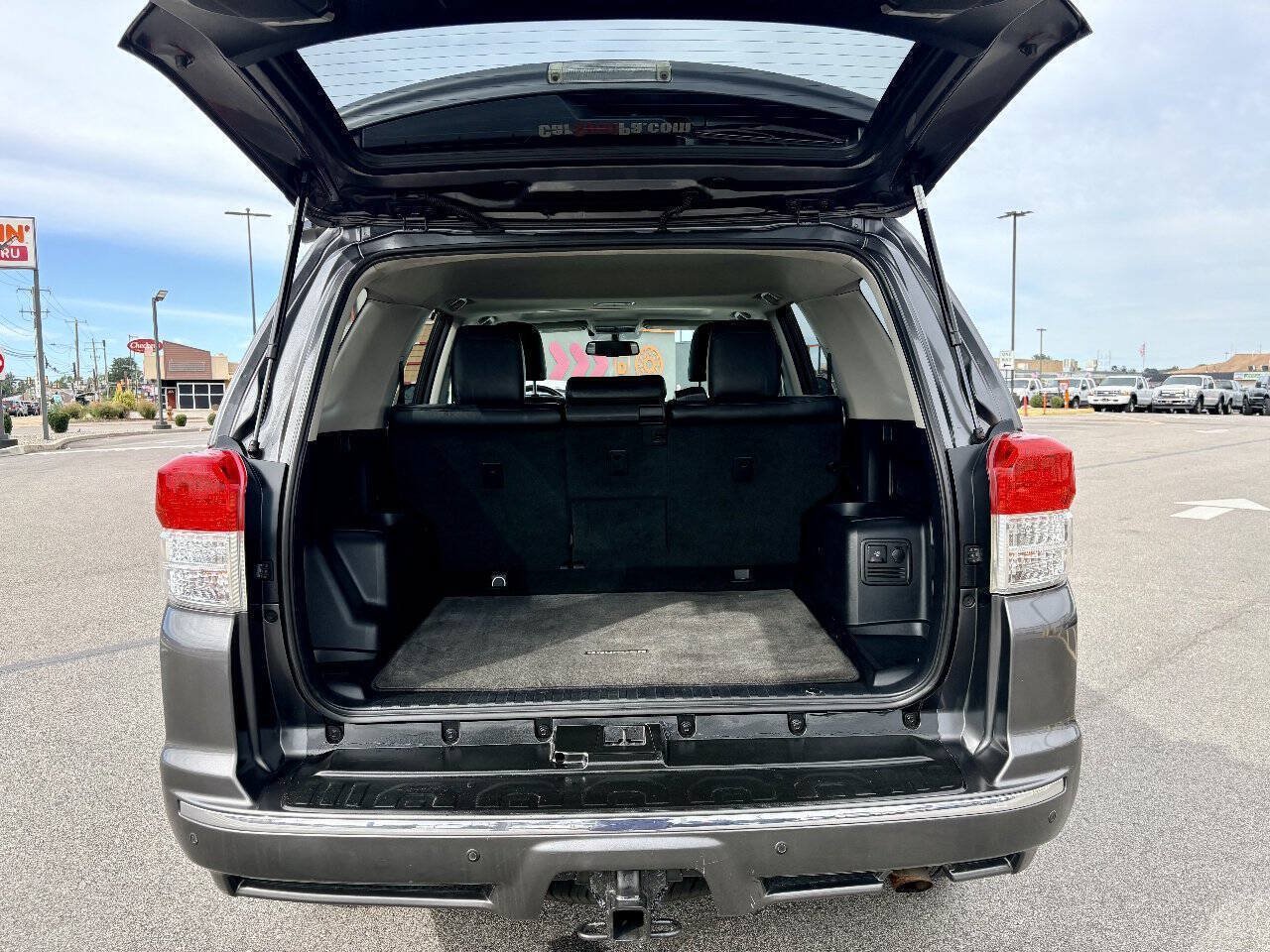 Used 2011 Toyota 4Runner SR5 w/ Premium Pkg w/Leather AWD/4WD image 25