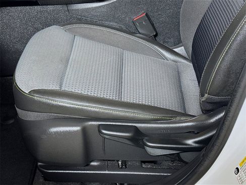 Used 2024 Chevrolet Trax LT image 16