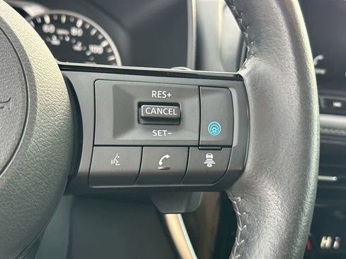 Used 2023 Nissan Rogue SL w/ SL Premium Package image 23