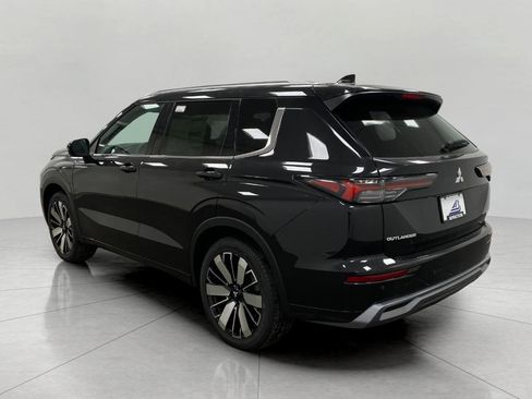 New 2026 Mitsubishi Outlander SEL image 7