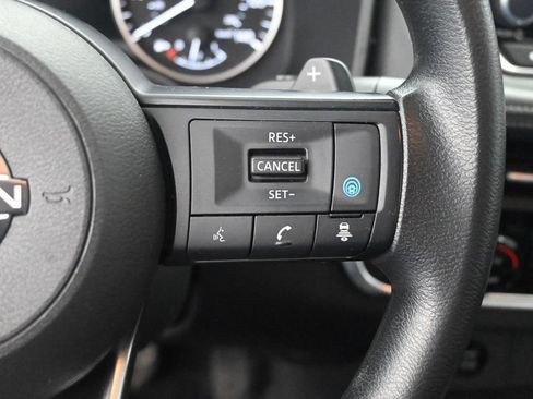 Used 2024 Nissan Rogue SV AWD/4WD image 37