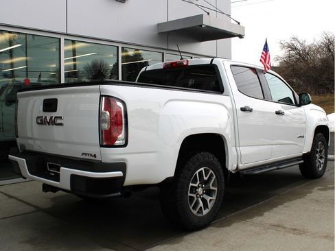 Used 2022 GMC Canyon AT4 w/ Trailering Package image 8