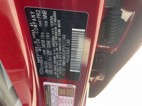 Used 2023 Hyundai Elantra SEL w/ Cargo Package FWD image 32