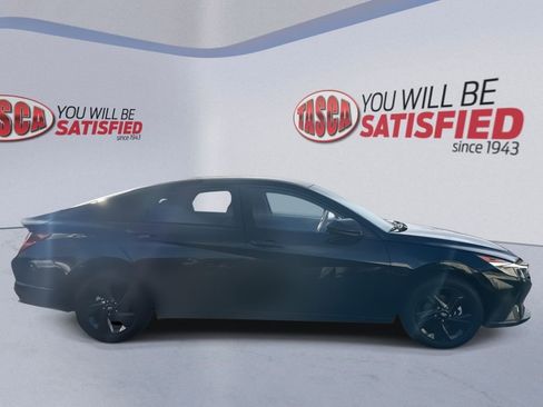 Certified 2023 Hyundai Elantra SEL w/ Preferred Accessory Package image 5