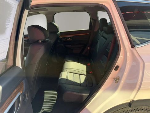 Used 2018 Honda CR-V Touring image 12