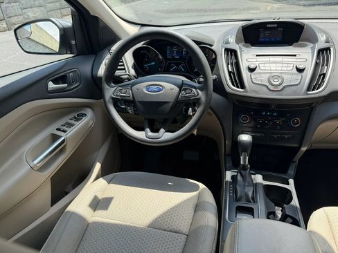 Used 2017 Ford Escape SE AWD/4WD image 14
