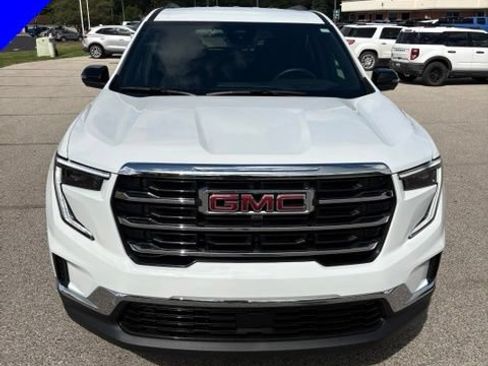 Used 2026 GMC Acadia Elevation FWD image 9