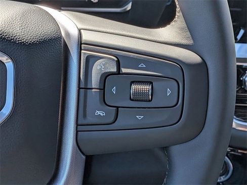 New 2026 GMC Sierra 1500 SLE w/ Preferred Package image 19