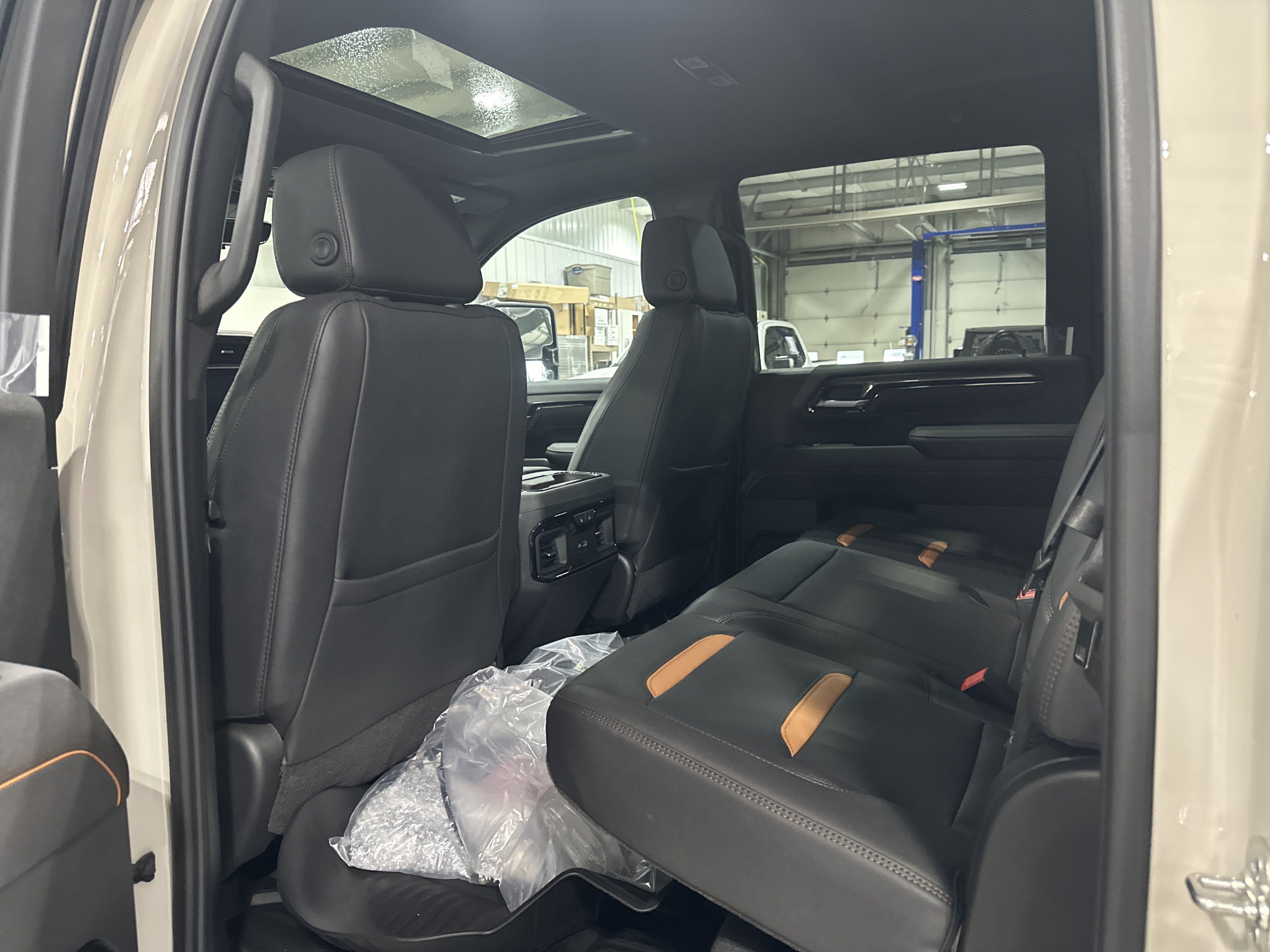 Used 2026 GMC Sierra 3500 AT4 w/ AT4 Premium Plus Package AWD/4WD image 12
