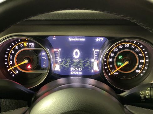 Used 2020 Jeep Wrangler Sport AWD/4WD image 17