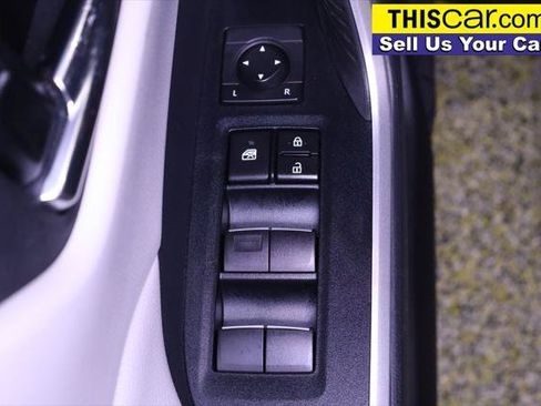 Used 2019 Toyota RAV4 XLE Premium FWD image 35