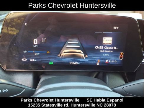 Certified 2025 Chevrolet Equinox EV RS FWD image 12