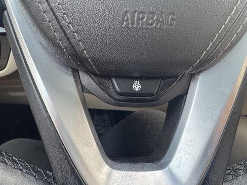 Used 2019 BMW 530i xDrive image 40