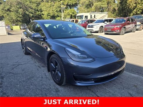 Used 2021 Tesla Model 3 Long Range image 1