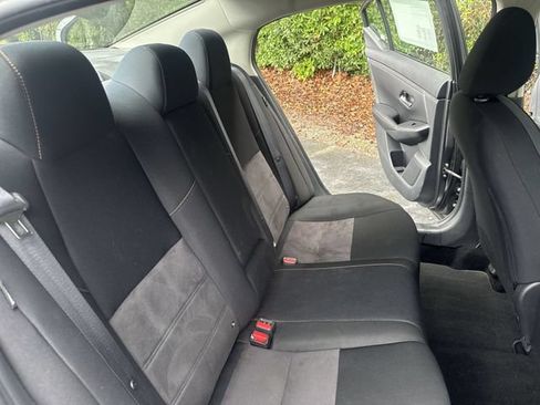Used 2023 Nissan Sentra SR w/ Trunk Package FWD image 11