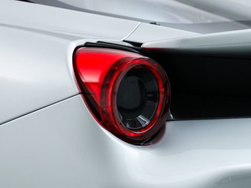 Certified 2019 Ferrari 488 Pista Coupe image 17