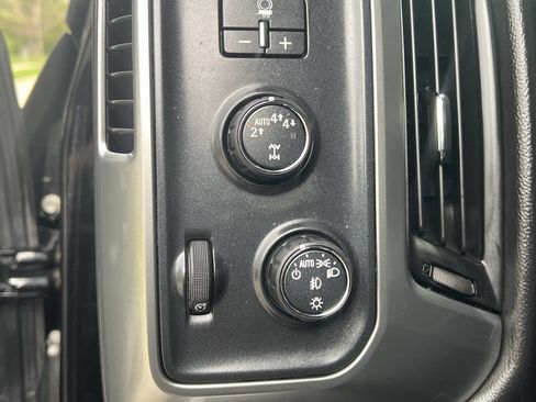 Used 2017 Chevrolet Silverado 1500 LT w/ All Star Edition AWD/4WD image 17