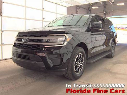 Used 2024 Ford Expedition Max XLT RWD image 2
