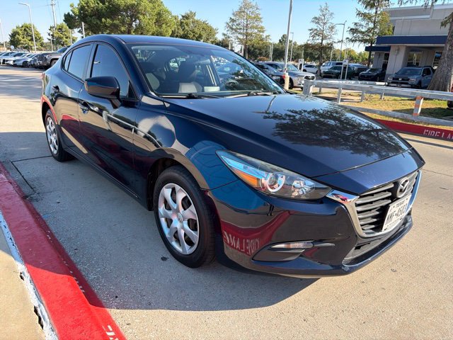 Used 2017 MAZDA MAZDA3 Sport FWD image 3