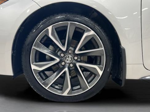 Used 2020 Toyota Corolla SE FWD image 24