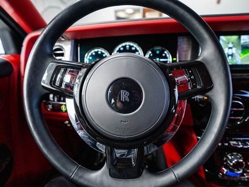 Used 2023 Rolls-Royce Phantom Sedan image 54