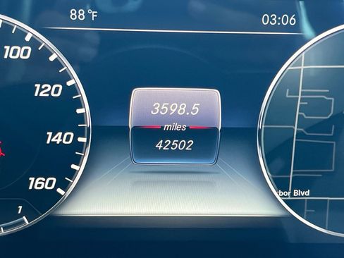 Used 2019 Mercedes-Benz E 300 image 24