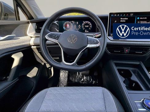 Used 2025 Volkswagen Tiguan S FWD image 8
