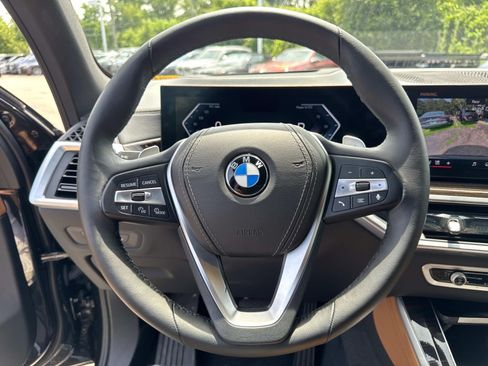 Used 2024 BMW X5 xDrive40i w/ Parking Assistance Package AWD/4WD image 26
