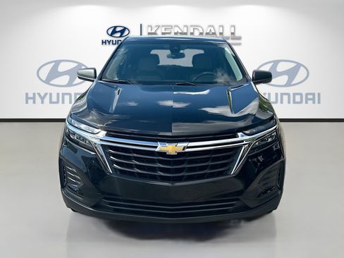 Used 2024 Chevrolet Equinox LS w/ LS Convenience Package FWD image 2