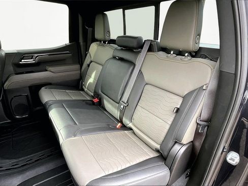 Used 2023 Chevrolet Silverado 1500 ZR2 w/ Technology Package image 27