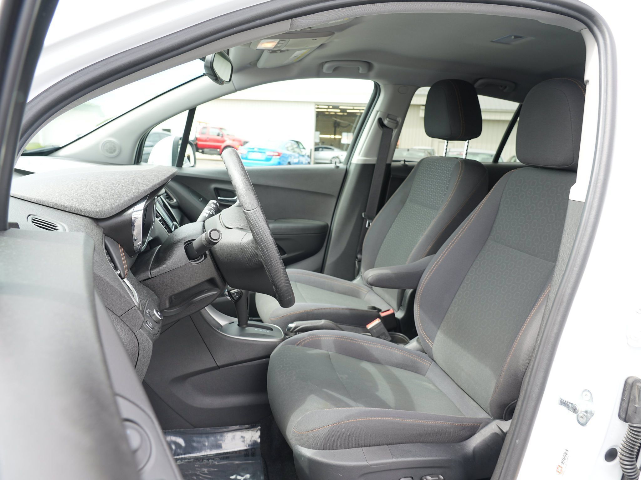 Used 2017 Chevrolet Trax LS w/ Fleet Convenience Package AWD/4WD image 13