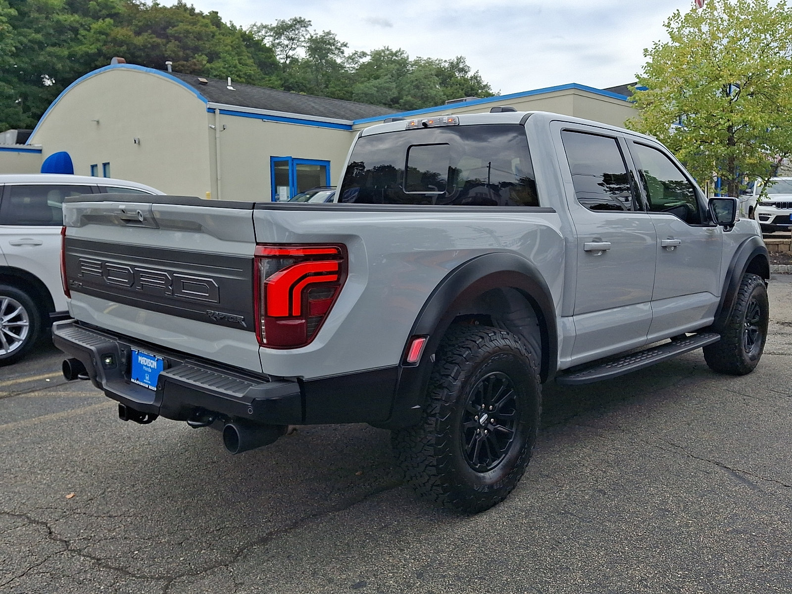 Used 2026 Ford F150 Raptor AWD/4WD image 4