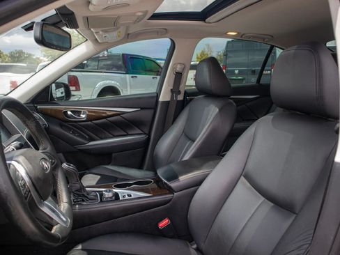 Used 2019 INFINITI Q50 Luxe RWD image 25