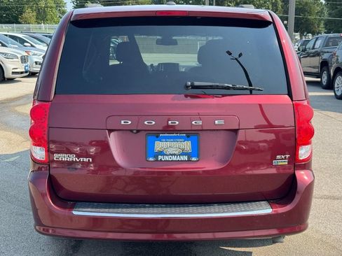 Used 2019 Dodge Grand Caravan SXT FWD image 5