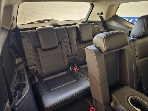 Used 2022 Volkswagen Atlas SE FWD image 22