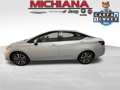Used 2023 Nissan Versa SV image 1