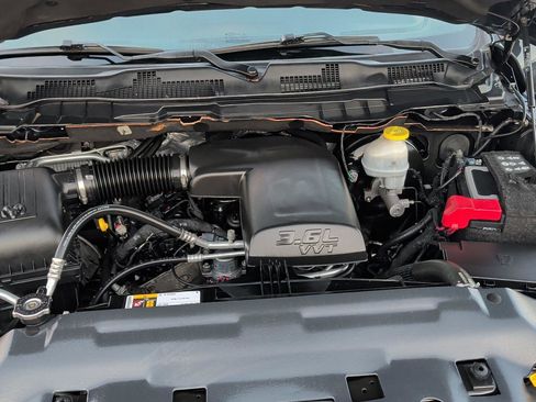 Used 2021 RAM 1500 Classic Warlock w/ Electronics Group image 8