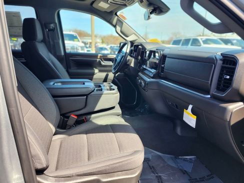 Used 2026 Chevrolet Silverado 1500 LT image 9