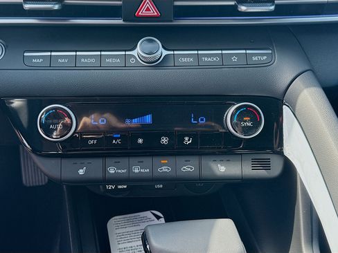 New 2026 Hyundai Elantra Limited FWD image 12