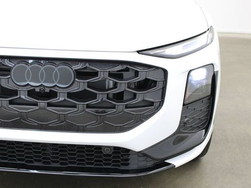 New 2026 Audi Q3 quattro 2.0T AWD/4WD image 8