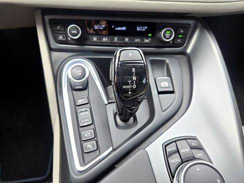 Used 2015 BMW i8 image 24