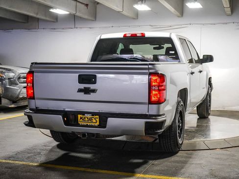Used 2018 Chevrolet Silverado 1500 Custom w/ Custom Convenience Package image 11
