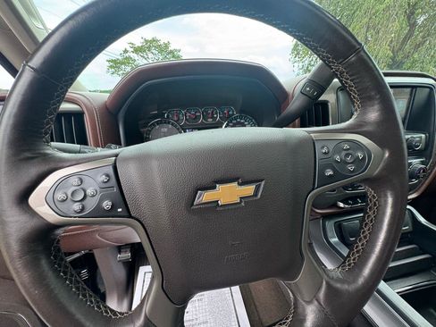 Used 2015 Chevrolet Silverado 2500 High Country w/ Duramax Plus Package AWD/4WD image 17