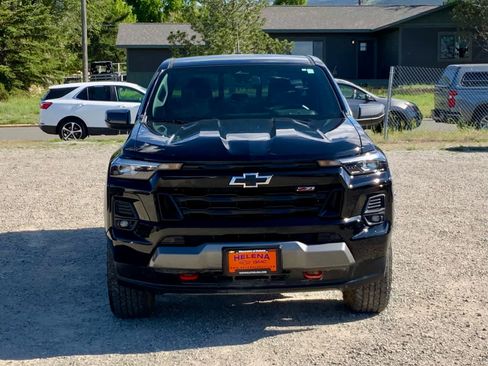 Used 2025 Chevrolet Colorado Z71 AWD/4WD image 8