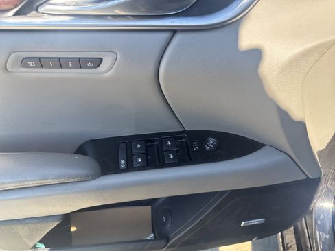 Used 2017 Cadillac XTS Luxury image 18