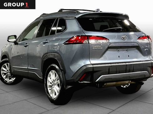 Used 2023 Toyota Corolla Cross LE w/ Moonroof Package image 12