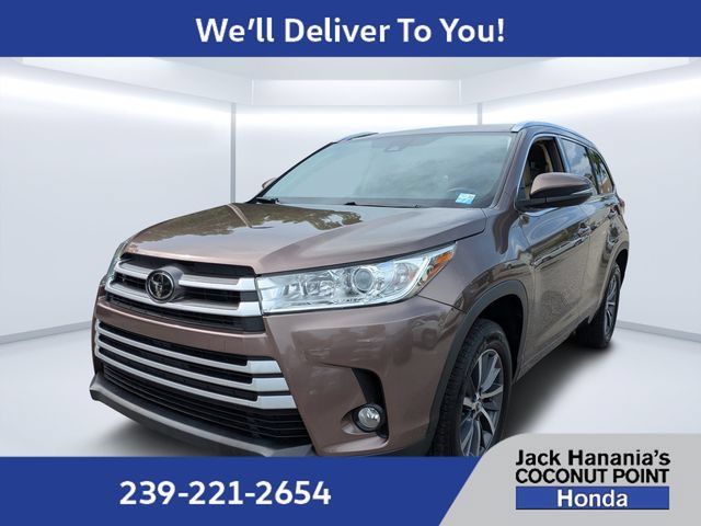 Used 2018 Toyota Highlander XLE FWD image 8